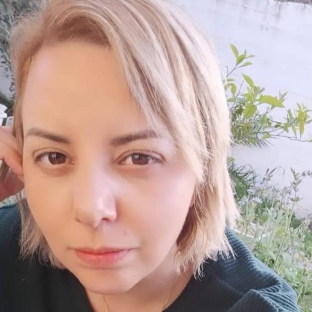 עולא נסראלדין, פדיקוריסטית מומחית